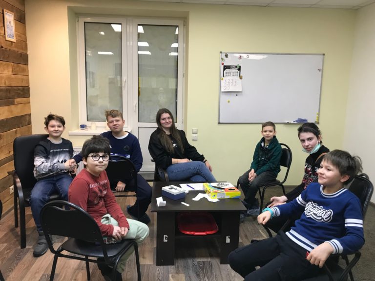 Занятия с психологом для подростков